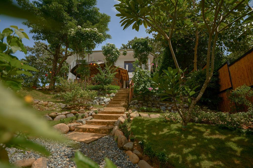 Hilltop Pool And Villa Puerto Princesa Ngoại thất bức ảnh