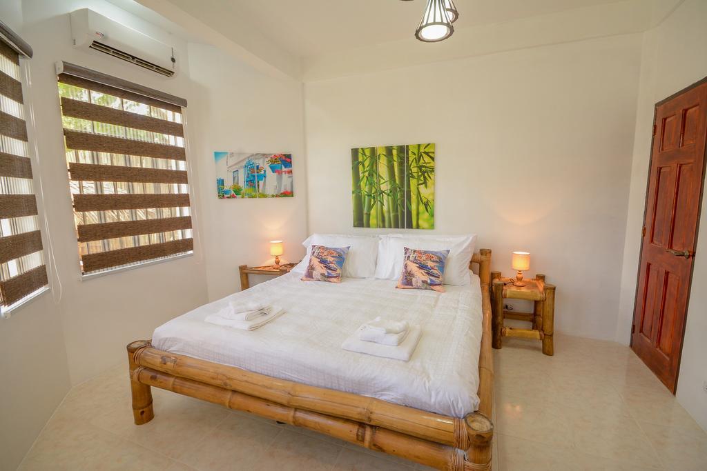 Hilltop Pool And Villa Puerto Princesa Ngoại thất bức ảnh