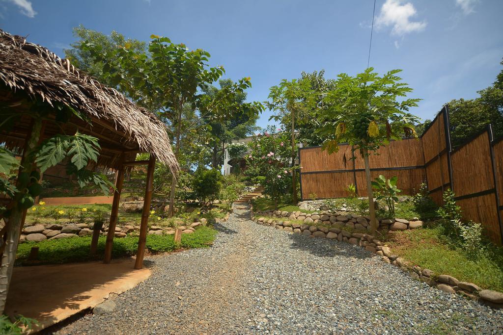 Hilltop Pool And Villa Puerto Princesa Ngoại thất bức ảnh